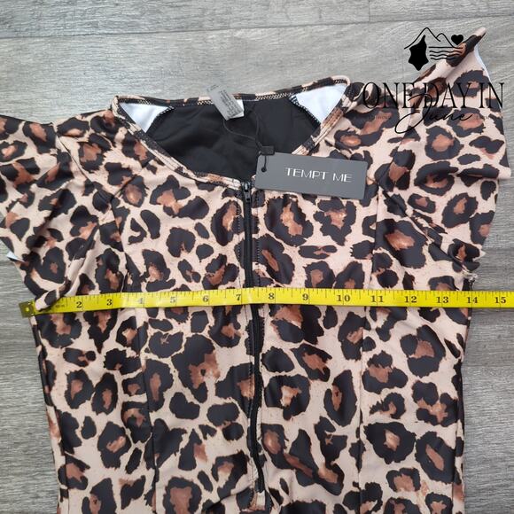 Tempt Me Ruffle Shoulder Zip Front One Piece Swimsuit Size S - Picture 5 of 7